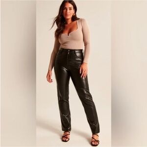Abercrombie & Fitch The 90s Straight Vegan Leather Pants Ultra High Rise 32/14 L